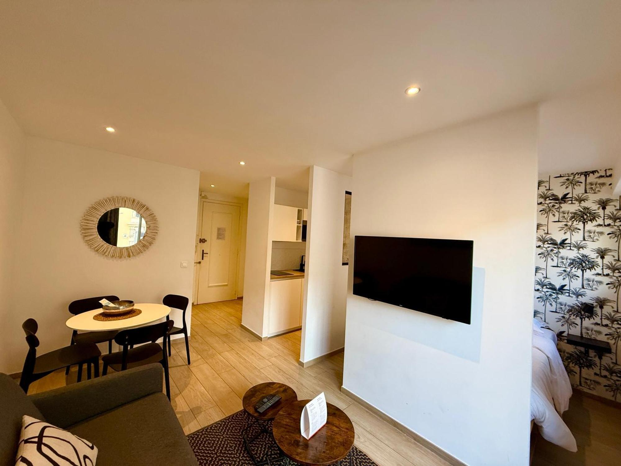 C001-Beau Studio Neuf Situe Au Centre Cannes Exterior foto